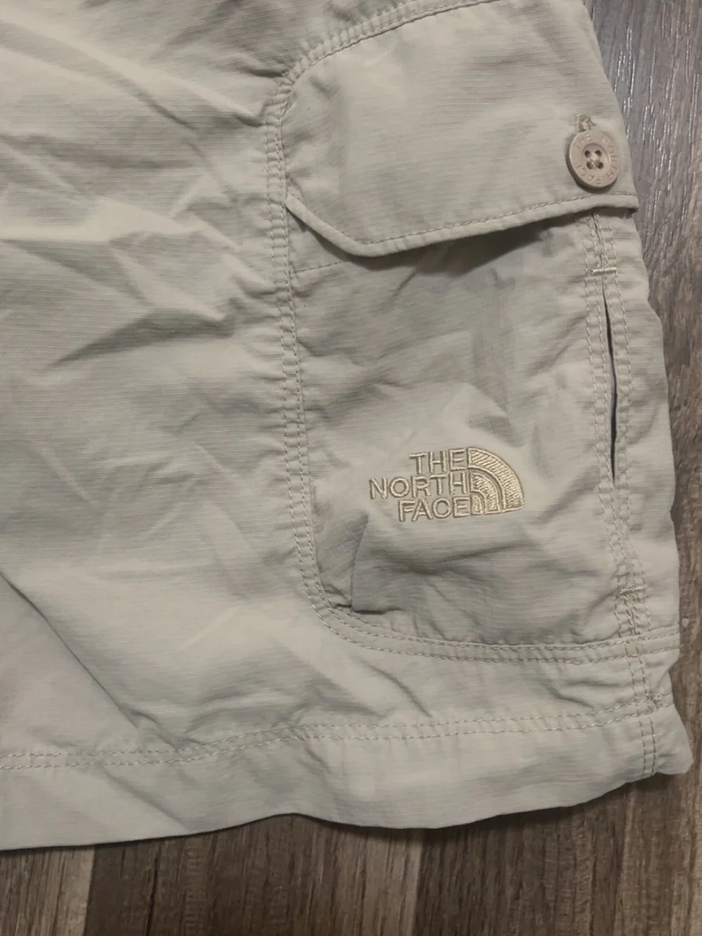 THE NORTH FACE Men's Large Beige Khaki Tan Outdoor Cargo Shorts